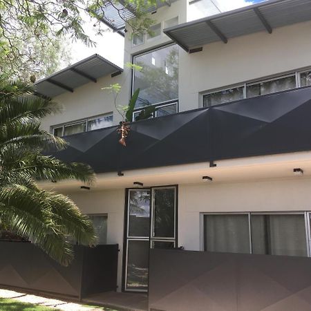 Hotel Suiderhof Self-Catering Windhoek Esterno foto