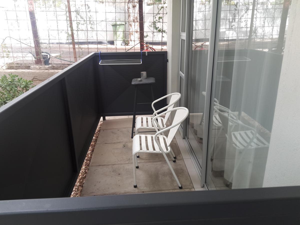 Hotel Suiderhof Self-Catering Windhoek Esterno foto
