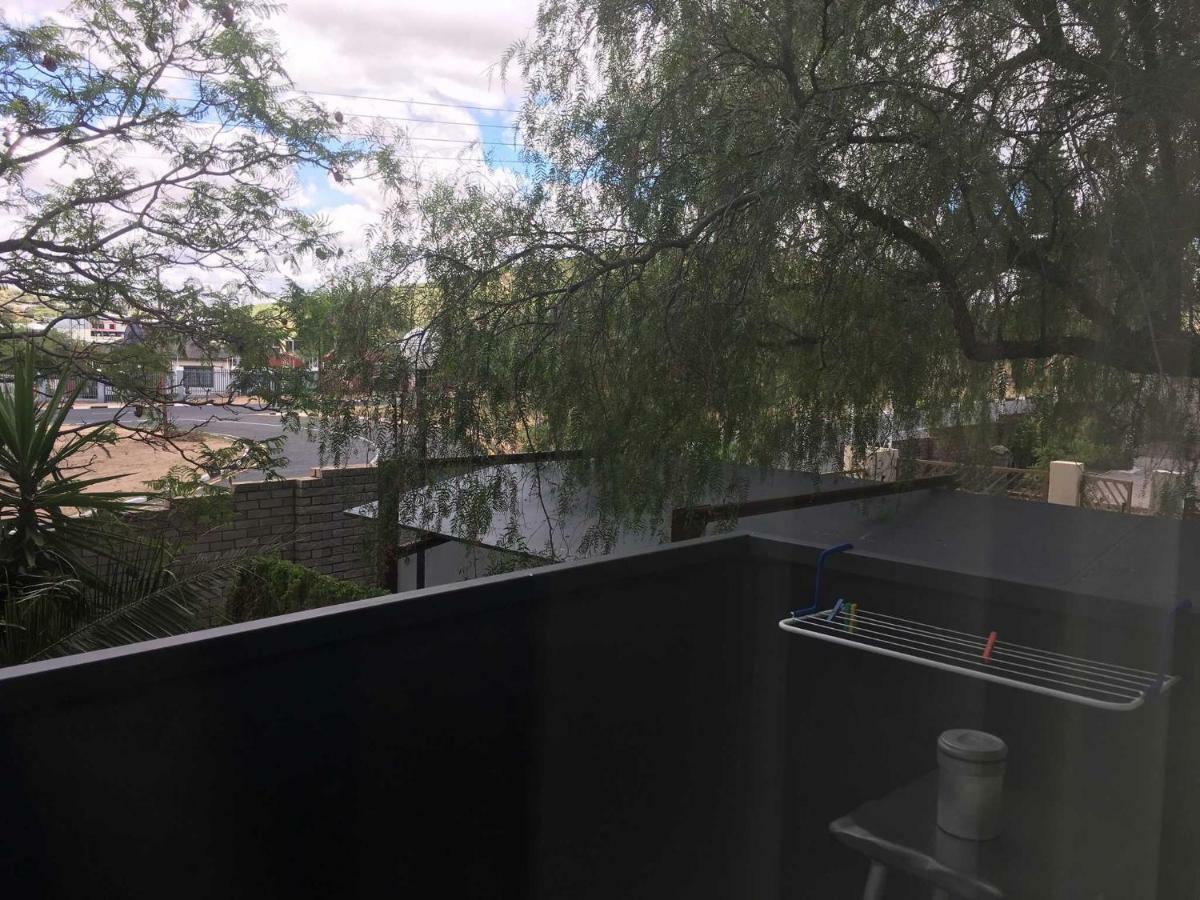 Hotel Suiderhof Self-Catering Windhoek Esterno foto