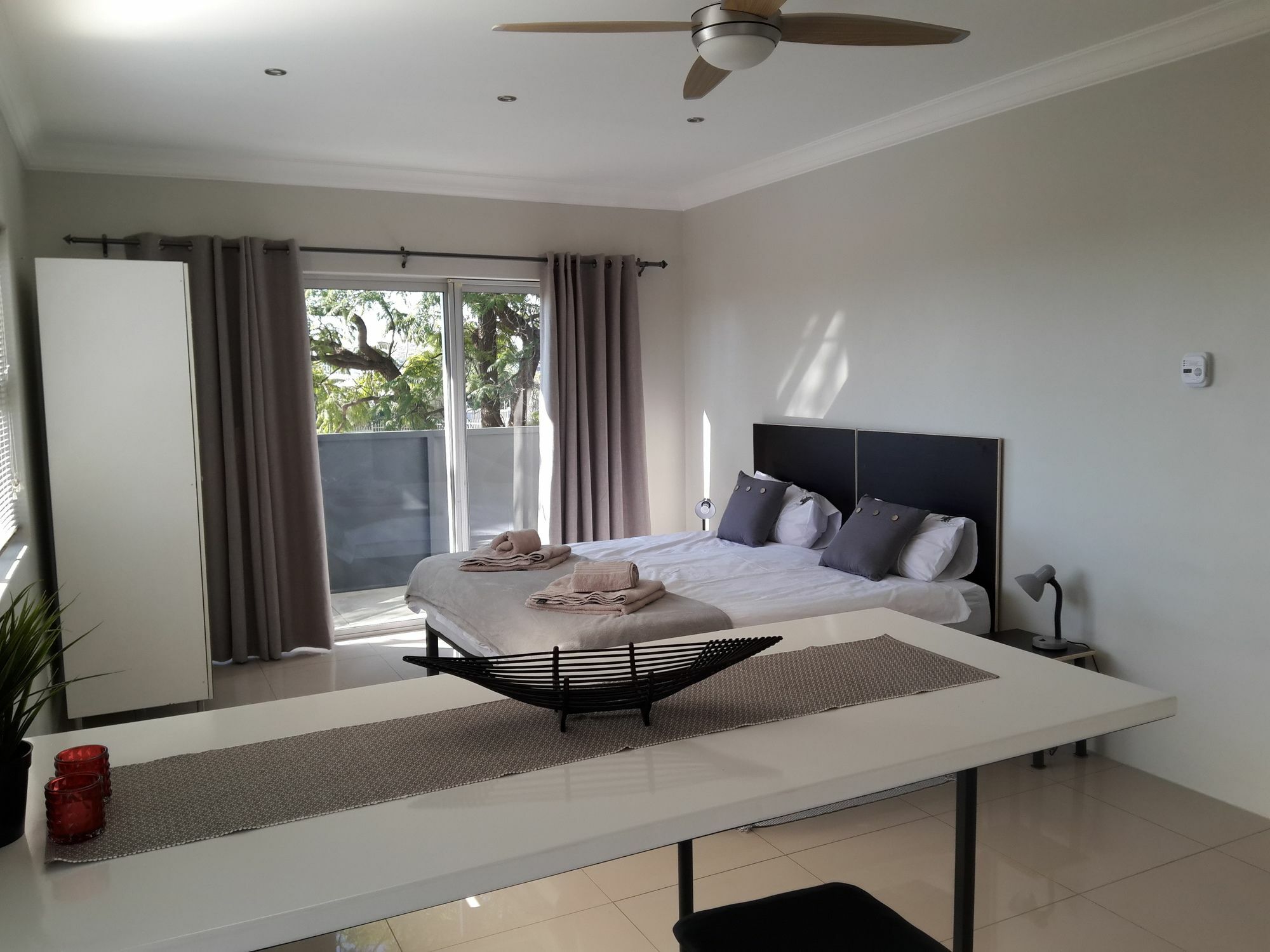 Hotel Suiderhof Self-Catering Windhoek Esterno foto