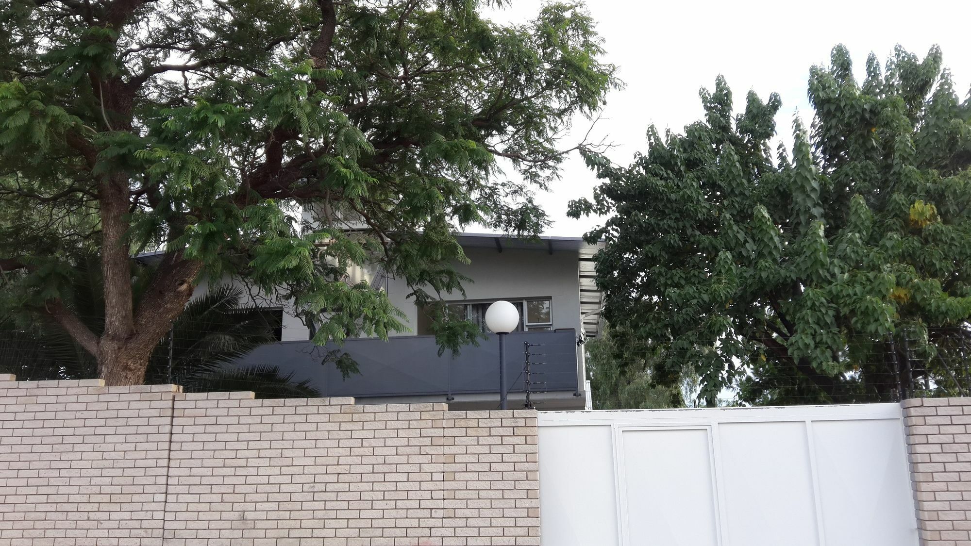 Hotel Suiderhof Self-Catering Windhoek Esterno foto